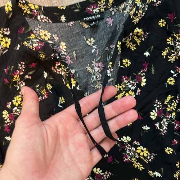 Torrid Floral Black Long Sleeve Mini Dress - Picture 5 of 7